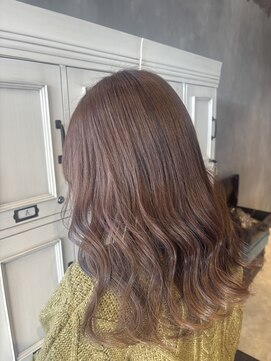 エスケープ トゥ ボナ(ESCAPE to bona.) 透け感たっぷりヘーゼルブラウン