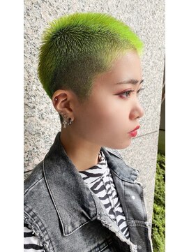 ミモザワークス(Mimosa Works) ミヤザキスタイル 20代30代40代 黒髪刈り上げハンサ ムショート