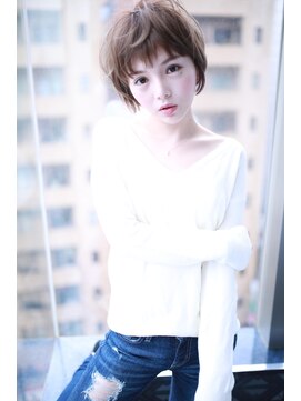 シーラス バイクラウドゼロ(Cirrus by Cloud zero) グレージュ小顔ショートバングスタイル【Cirrus by Cloud zero】