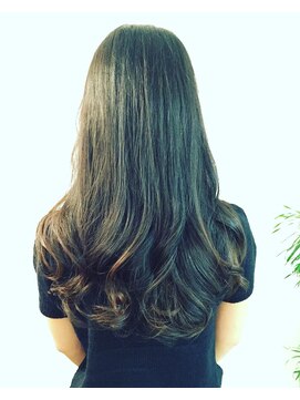 ラウナヘアー (launa hair) ロングスタイル