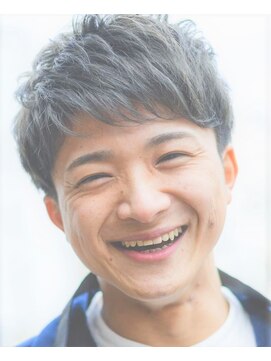 ヘアー リラックス 風香(HAIR RELAX) シルバーアッシュ/爽やかアップバング/トップに束感と動き