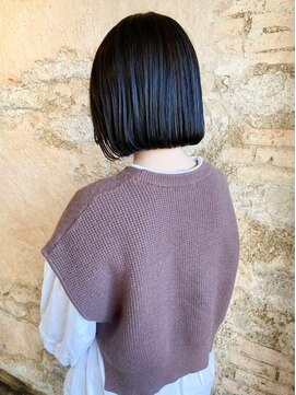 フロール 上大岡(Flor) 【Flor上大岡】*コンパクトボブ+モノトーンブラック*