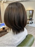 【くびれボブ】