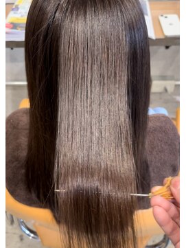 ティータ(teeta) 【浦中】マロンブラウン×うるツヤ髪