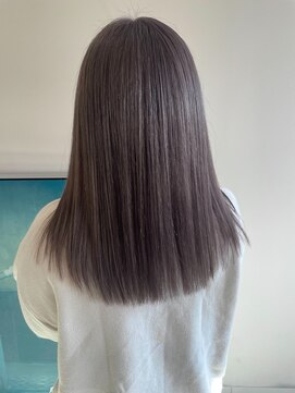 ストロベリー ワン アート(Strawberry one art) グレージュ