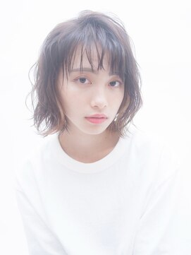 ジェニーバイメノン(JENNIE by Menon) イルミナカラー×インナーカラー×外ハネボブ