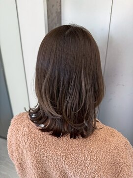 ビューナゴヤ 名駅(VIEW NAGOYA) 外ハネレイヤー/オリーブベージュ/ブリーチ無し/外ハネ