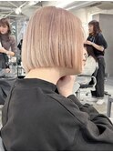 ブリーチハイトーンホワイトグレージュダブルカラーボブ/新宿