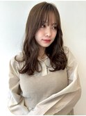 大人可愛い ミディアムレイヤー 抜け感 前髪あり