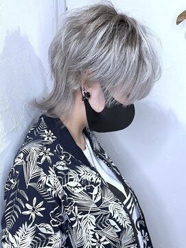 ブレイズヘアー(BLAZEhair) 【ハイトーンウルフ】ホワイトシャドールーツ×ブリーチ４回
