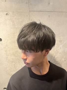 リベルテ グリット(Liberte Grit) 好感度◎動きある束感マッシュでナチュラルメンズツーブロック