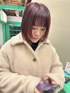 ハル 円山(HARU) berry color bob.