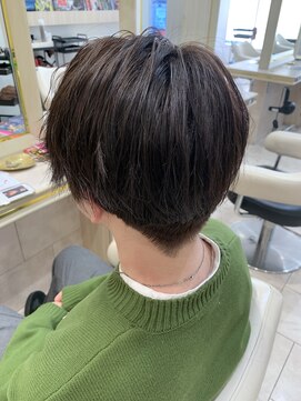 アッシュ 仙川店(Ash) センターパートウルフヘアフェザーパーマ毛流れニュアンスメンズ