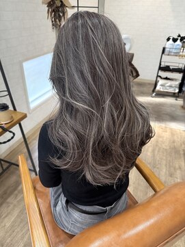 トルーフ(TLOOF) グレージュハイライト