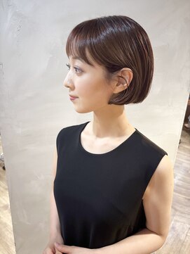 シュリット(schritt) 大人かわいいオン眉丸みボブブリーチなしベージュ渋谷mutsuki