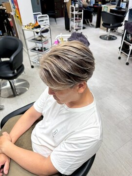 アイズ 本厚木(AIZU) 白髪ぼかしハイライト