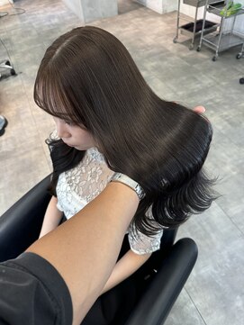 ルル(Lulu) 梅田/ブラウン/ベージュ/レイヤー/縮毛矯正/髪質改善/前髪カット