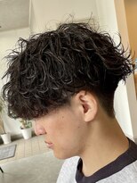 フゥ 宇都宮戸祭(FeU)&nbsp;波巻きスパイラルパーマ 韓国マッシュ ツイストスパイラルパーマ