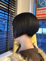 シエル ヘアアンドピース(Ciel hair peace)&nbsp;前下がり刈り上げショートボブ