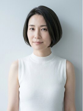 ティータ(teeta) 【ブルベ冬】40代前下がりボブ×白髪ぼかし　アッシュグレージュ