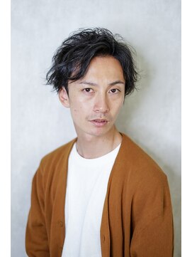 ディスオモテサンドウ 表参道(This OMOTESANDO) ナチュルに小洒落ヘアー［表参道.青山］山本