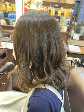 キャラ 池袋本店(CHARA) 大きめカールが可愛いゆるふわセミロング【キャラ池袋/貴也】