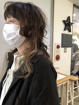 ヘアアンドスペース ベロン(hair&space velon) 個性はウルフ