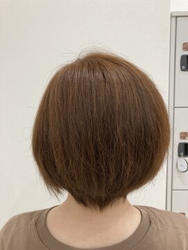 ビーズカラー 鶴岡エスモール店 【B'ｓ】30代40代50代人気◎艶×オレンジブラウン/ショートボブ