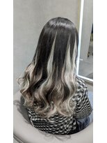 ニーナ ビューティーサロン(NINA Beauty Salon) ボブヘアから、5色のロングヘア！