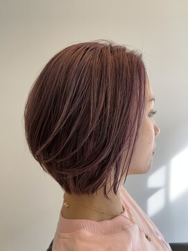 ロッツ(LOTS) レイヤーボブで大人っぽく