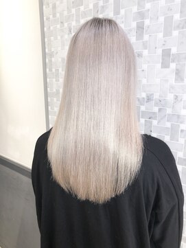 ミンクスリッカ 表参道(MINX RICCa) 関東エリア初！【リンゴ幹細胞×アマトラトリートメント】