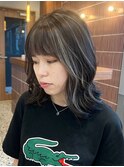 コントラストのあるグレージュカラーのハイライトカラー