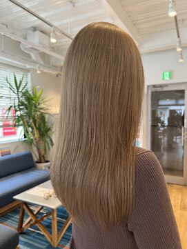 ムルチュラカメアリ(muruchura KAMEARI) 周りと差がつく艶髪大人ハイトーンベージュ