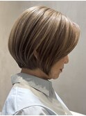 表参道白髪ぼかしウルフショートボブアッシュベージュ30代40代