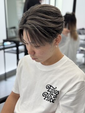 シアー(sheer) 派手になりすぎないメンズバレイヤージュ