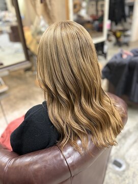 コニ(Coni) ベージュカラー