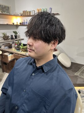 シラス(SiLasu) ツイスト強めツイスパマッシュ