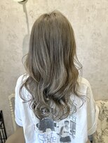ディーヴァヘアーエズ(DIVA hair Eze) ブリーチカラー◆ロンググレージュ透明感レイヤー