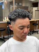 ルースト 南堀江店(ROOST)&nbsp;刈り上げセンターパート/波巻きツイストスパイラル/南堀江