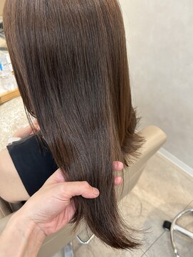 エレノア 渋谷公園通り店(Eleanor) 【錦まりな】ミディアムレイヤー×AVEDAアッシュブラウン