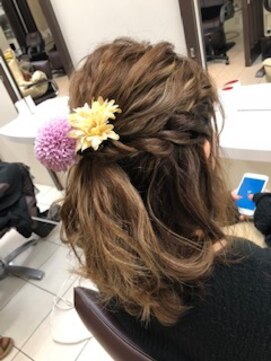 ローレンス(LAWRENCE) 編み込みハーフアップ