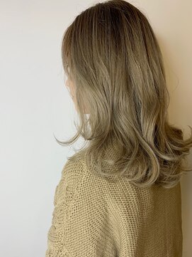 スティル ヘアアンドアイラッシュ(STILL hair&eyelash) 【STILLが叶える…】ホワイトベージュ