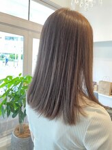 アルト(ALTO) 小顔大人可愛い外ハネミルクティーミディ10代20代30代40代