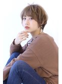 ローライトアッシュブラウン小顔毛先パーマワンサイドショート