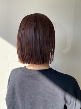 トレパルッキエーレサカイ(tre parrucchiere sakai) [‐tre‐]ミニボブ×ブリーチピンク