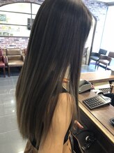 【デザインカラー】有名店出身の元カラー専門美容師によるブリーチ技術の組み合わせで叶う理想の髪