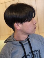 ニアウ 伊勢崎連取店(Niau)&nbsp;ナチュラル刈り上げセンターパート前下りツイスト波巻きパーマ