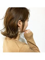 ルッソリベラ 池袋(Lusso libera)&nbsp;外ハネミディ　くびれヘア　30代40代50代