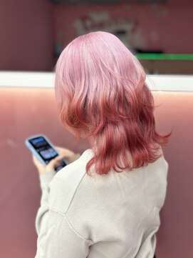 ダズリングディア(Dazzling Deer) ウルフカット/ピンク/レッド/イメチェン