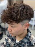 海外風スペインカール　短髪パーマ
